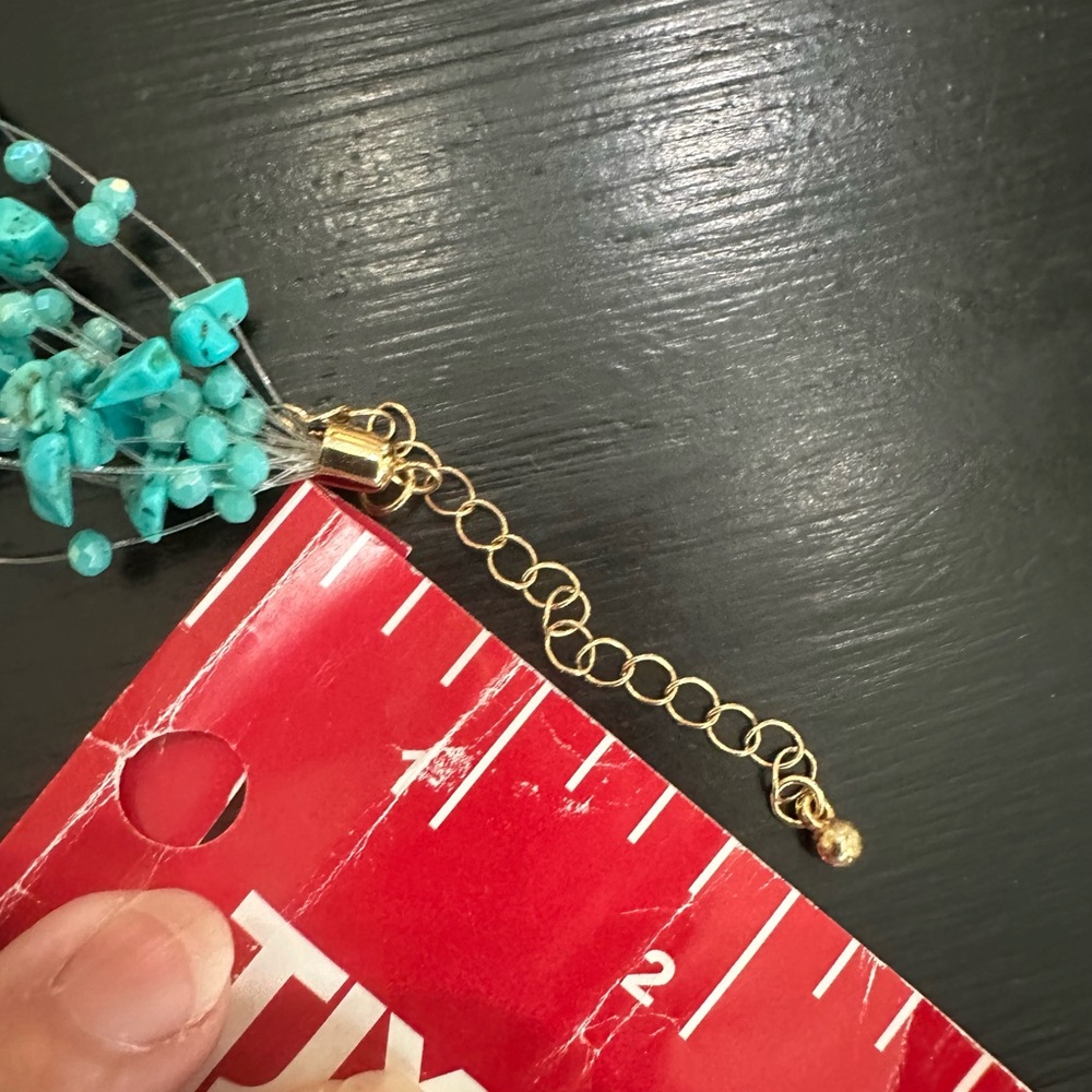 Faux turquoise look necklace - Picture 8 of 9